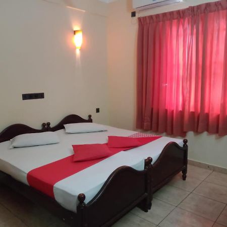 Eestee Rest Kolombo Bagian luar foto
