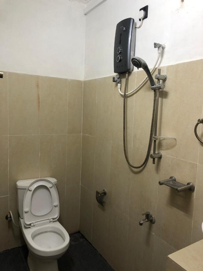 Eestee Rest Kolombo Bagian luar foto
