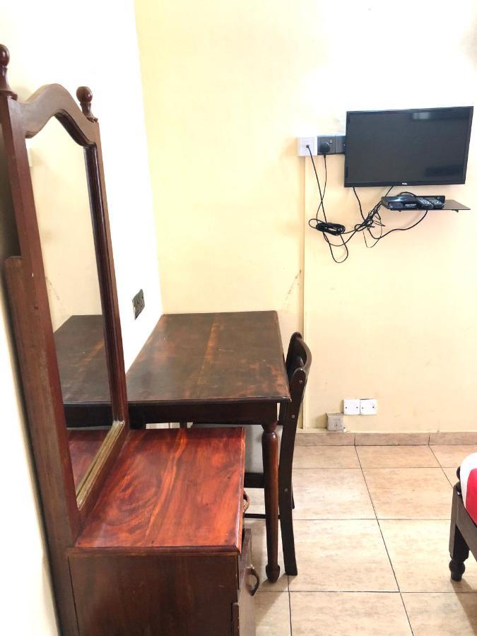 Eestee Rest Kolombo Bagian luar foto