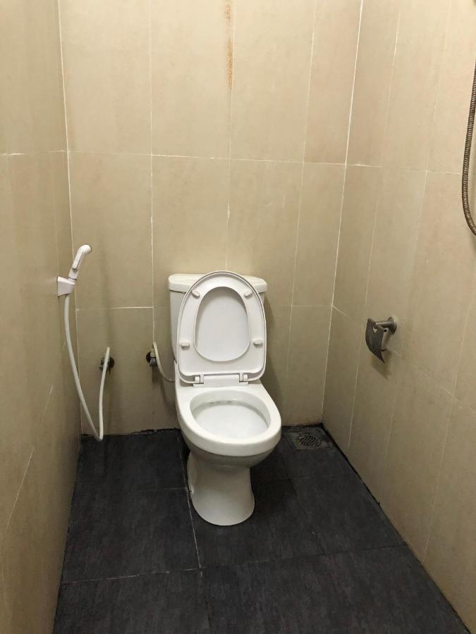 Eestee Rest Kolombo Bagian luar foto